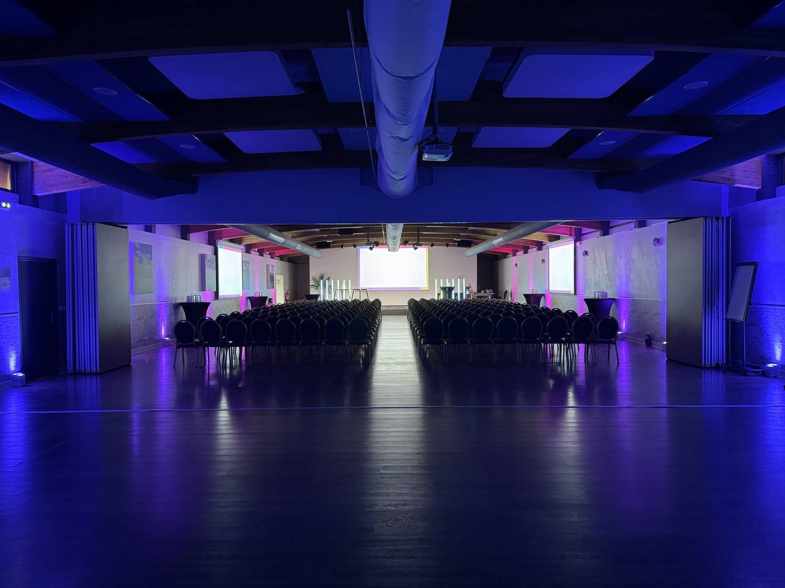 Réalisation d'un séminaire avec éclairage d'ambiance