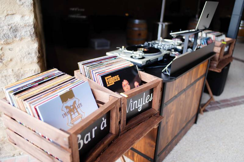 Animation Bar à Vinyles B.A.J Événementiel