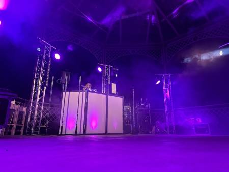 Notre zone d'activité pour ce service Animation technique complète pour salon professionnel avec stand audiovisuel, borne photo et support de présentation